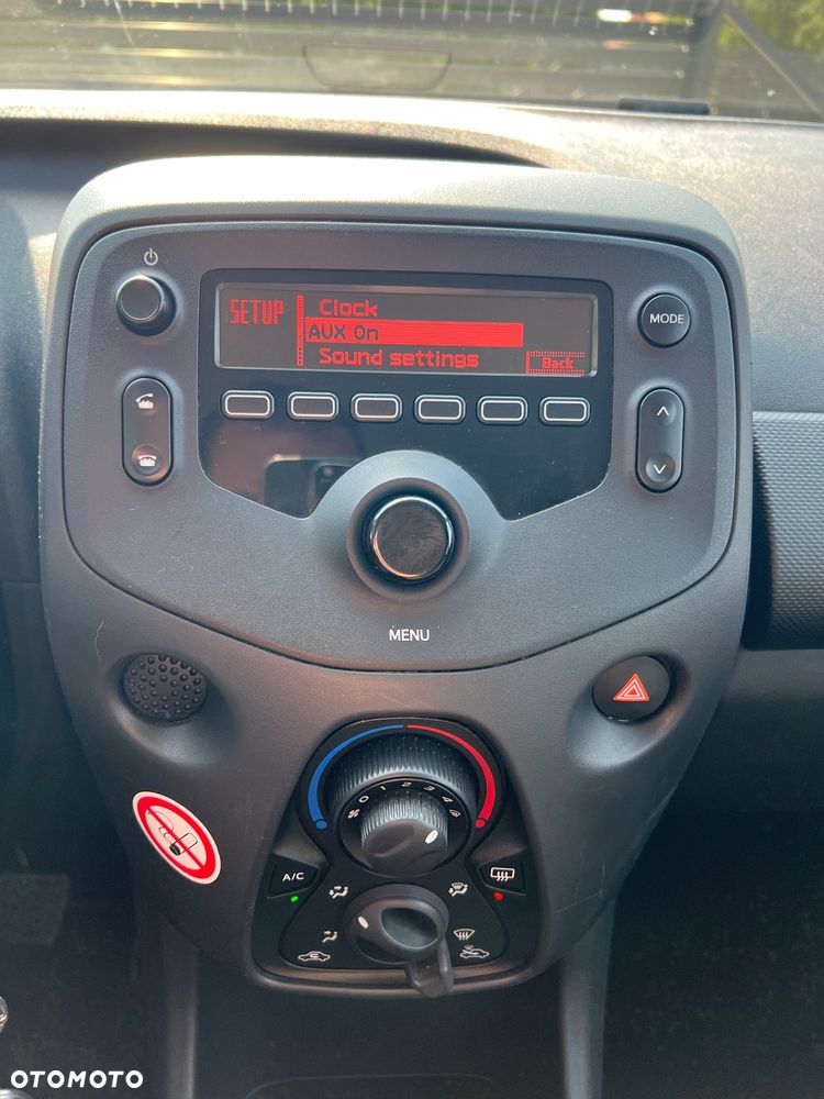 Toyota Aygo x - 12