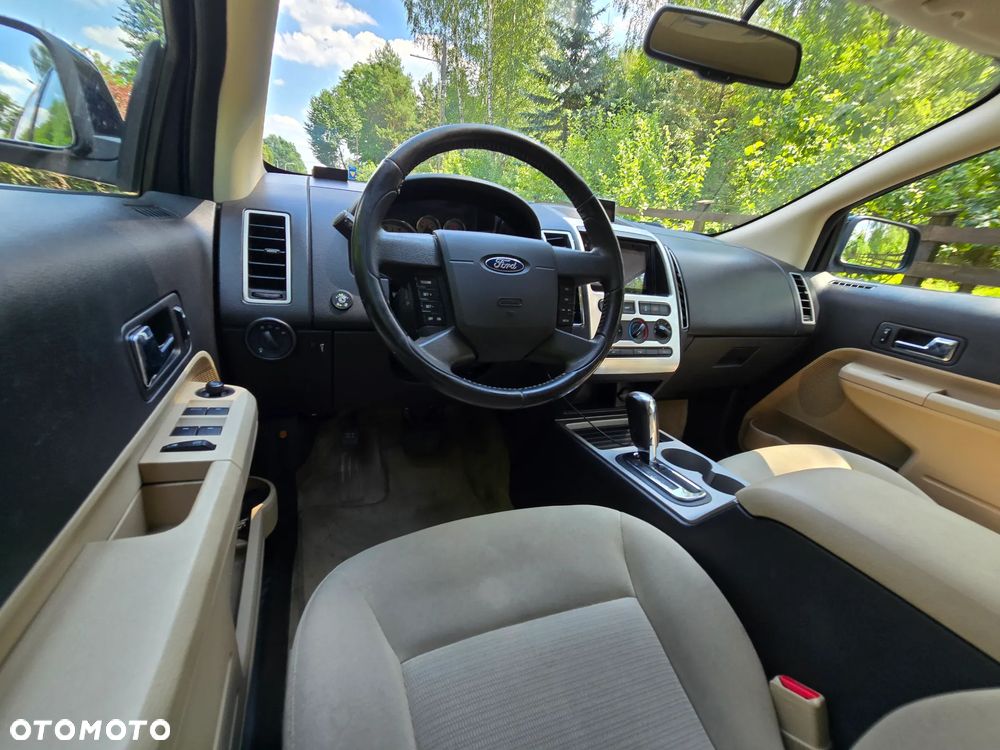 Ford Edge 3.5 SE - 28
