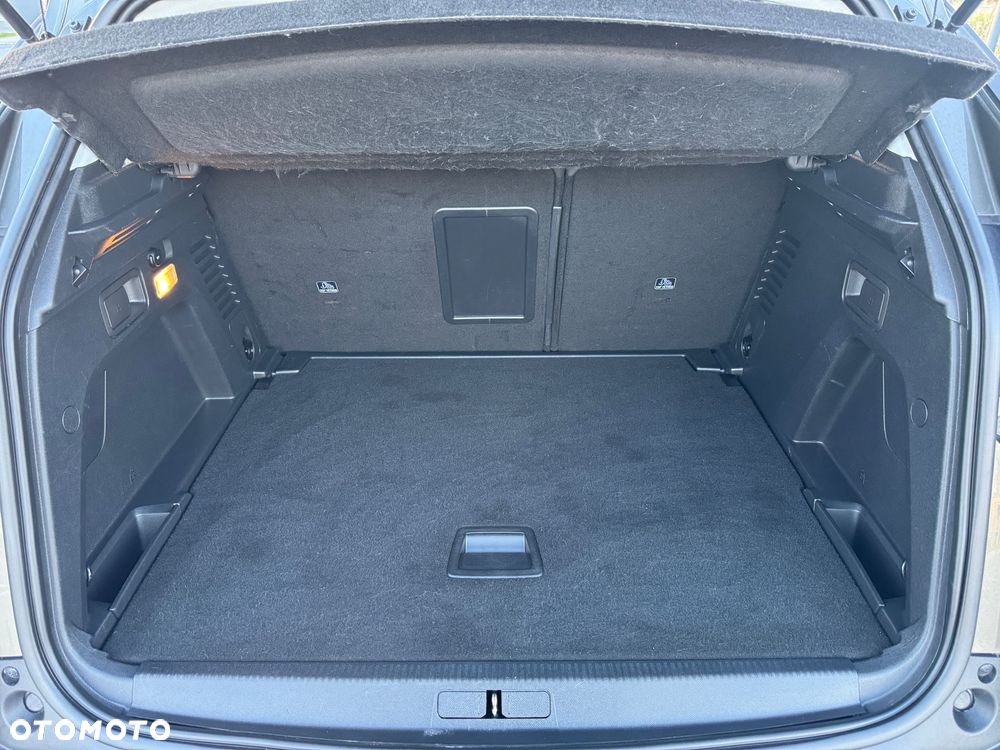 Peugeot 3008 1.2 PureTech GPF Active S&S - 37