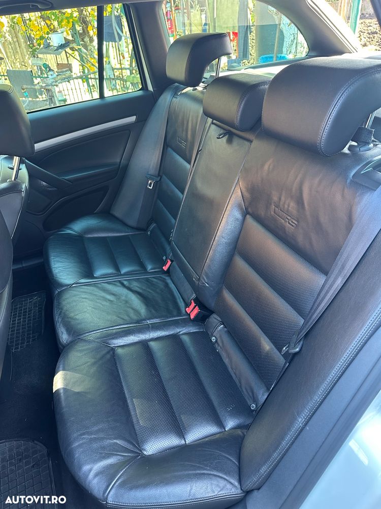 Skoda Octavia Combi 2.0 TDI RS DSG - 16