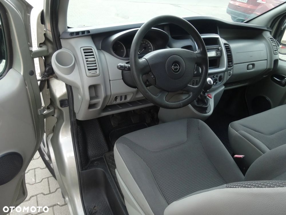 Opel Vivaro L2H1 2.9t Essentia - 9