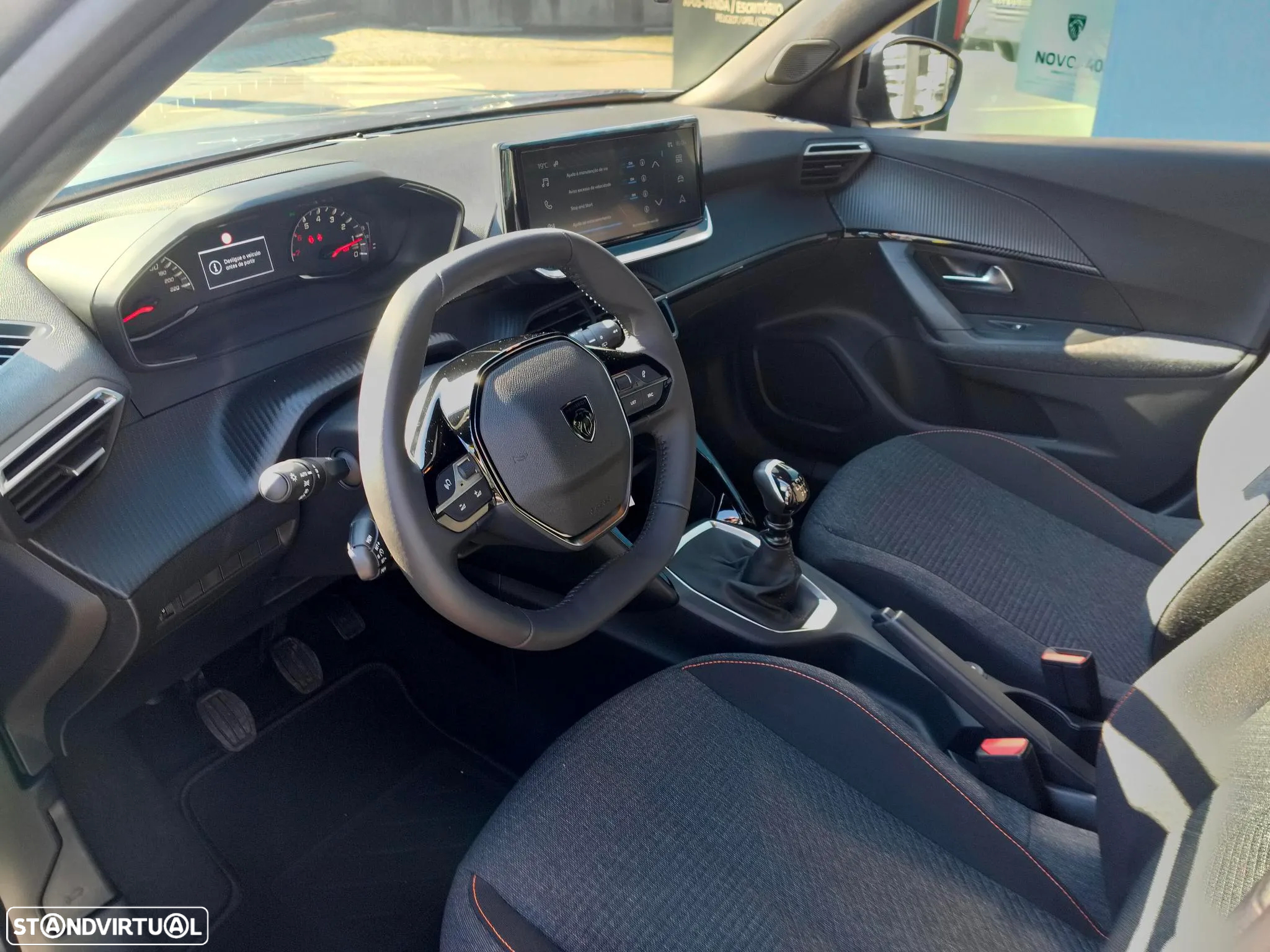 Peugeot 2008 1.2 PureTech Style - 7