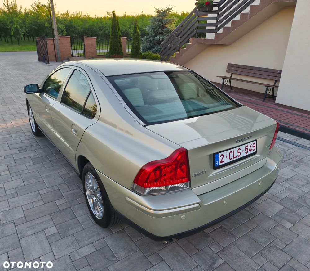 Volvo S60 2.4D Kinetic - 8