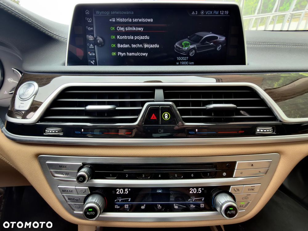 BMW Seria 7 - 35