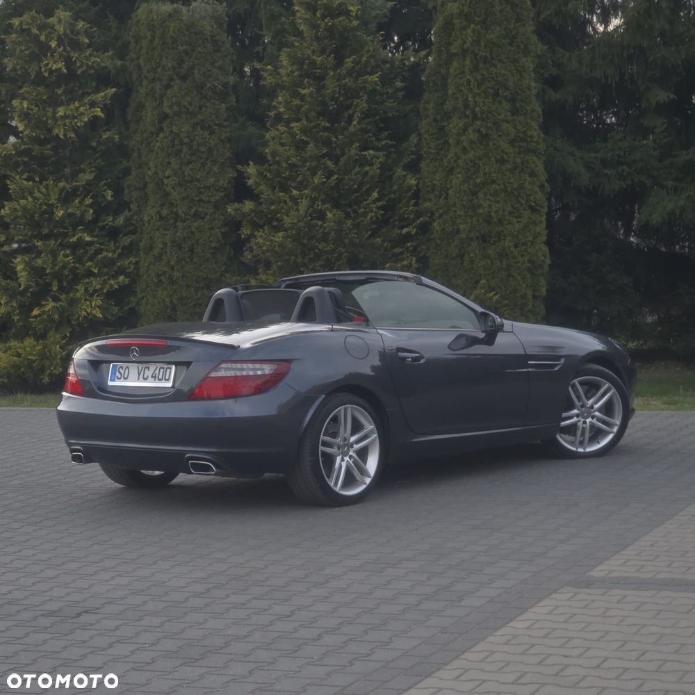Mercedes-Benz SLK 200 (BlueEFFICIENCY) 7G-TRONIC - 14