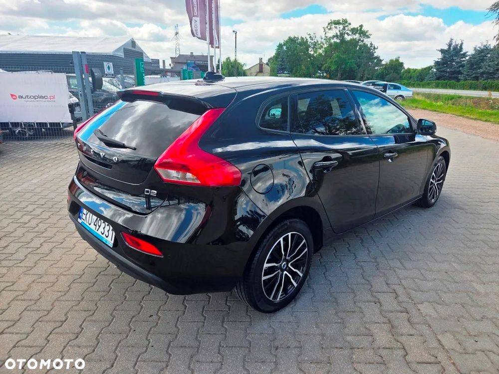 Volvo V40 D2 Momentum - 9