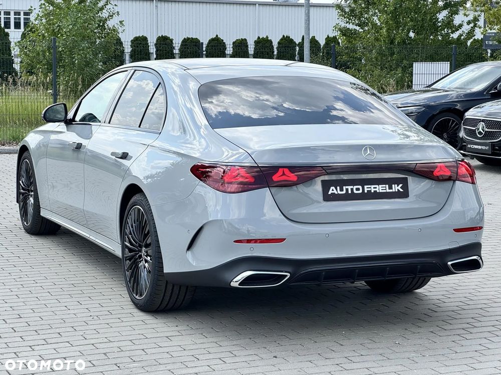 Mercedes-Benz Klasa E 220 d mHEV 4-Matic AMG 9G-Tronic - 12