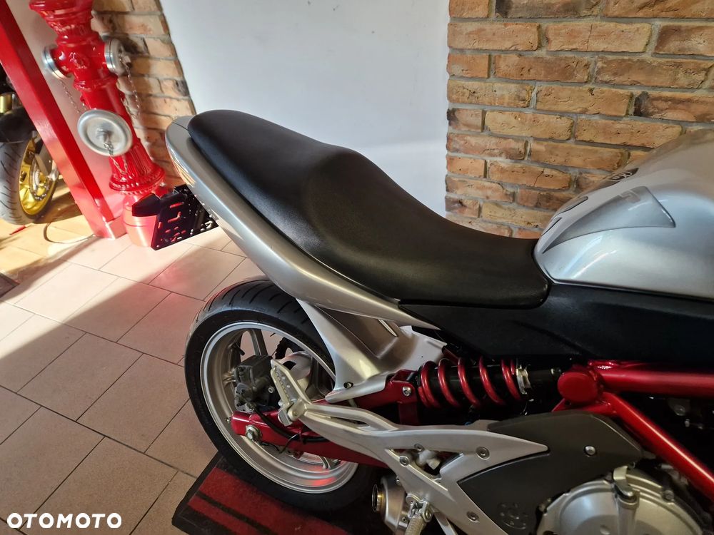 Kawasaki ER - 29