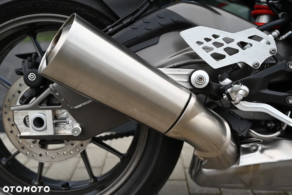 BMW S - 35