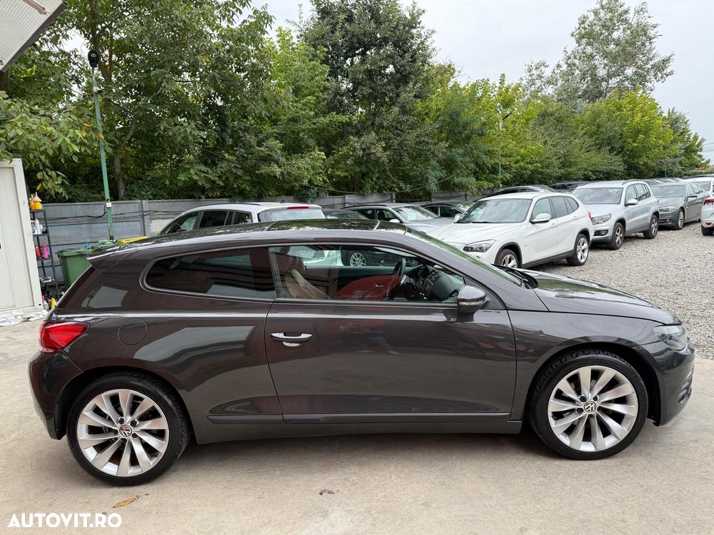 Volkswagen Scirocco 2.0 TDI DSG Edition - 4