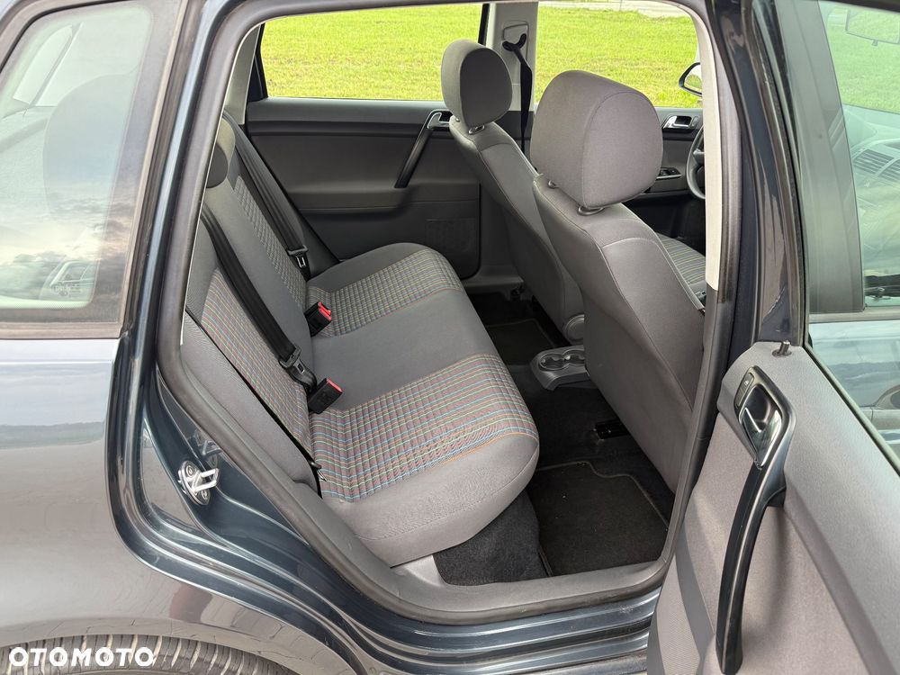 Volkswagen Polo 1.2 12V Comfortline - 11