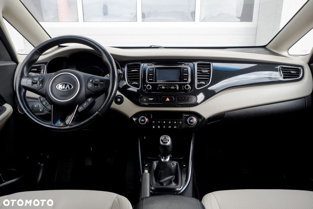 Kia Carens 1.7 CRDi XL - 36
