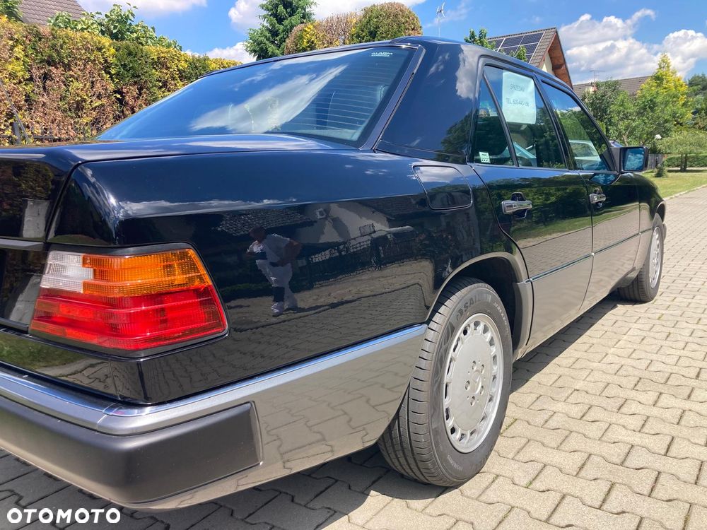 Mercedes-Benz W124 (1984-1993) - 17