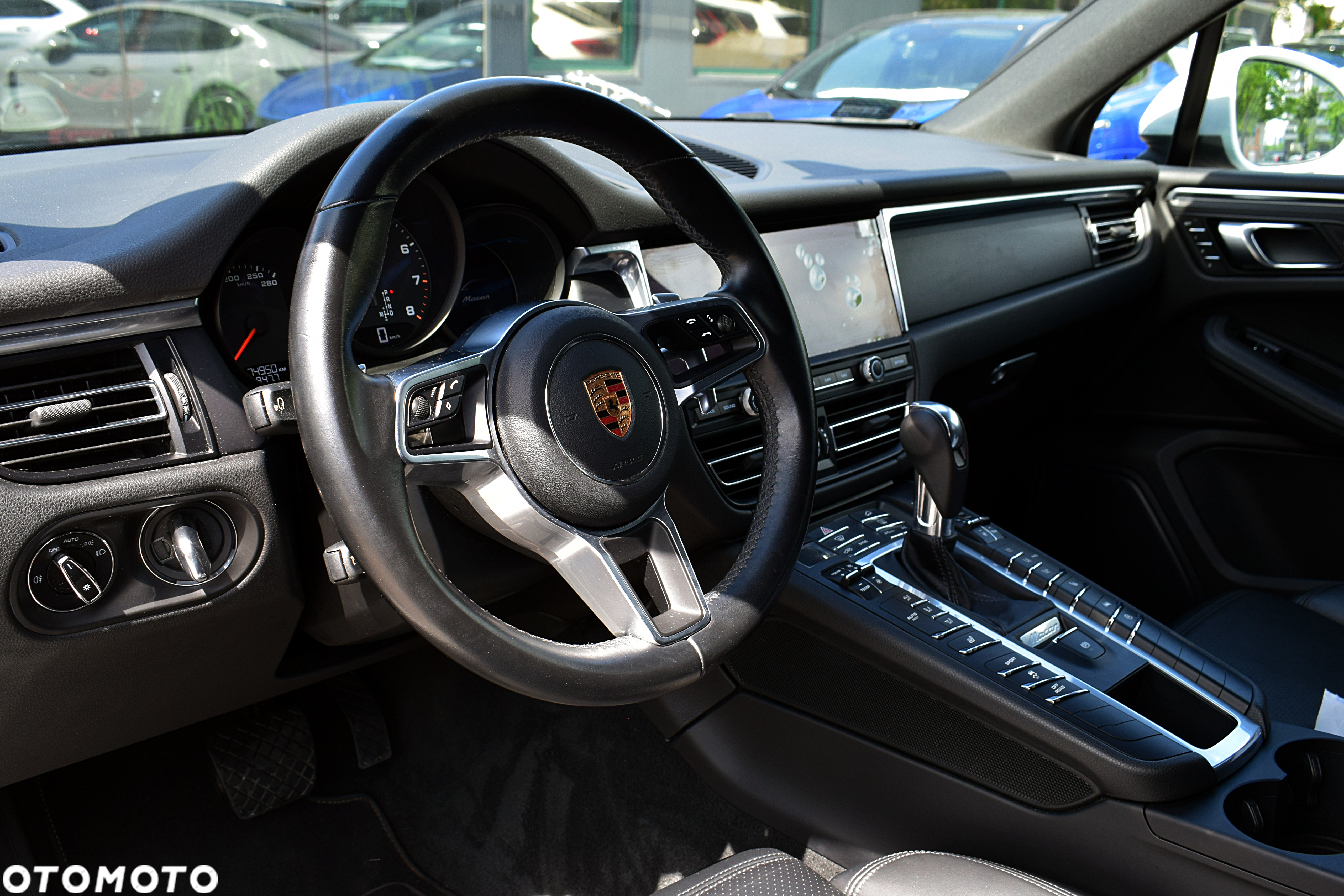 Porsche Macan Standard - 4