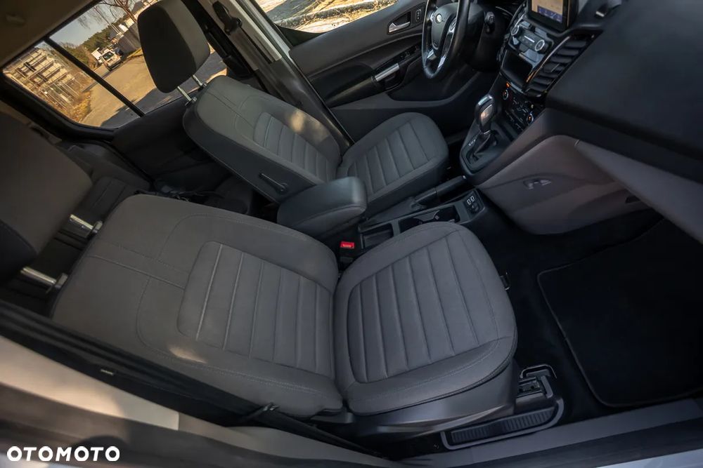 Ford Tourneo Connect Grand - 18