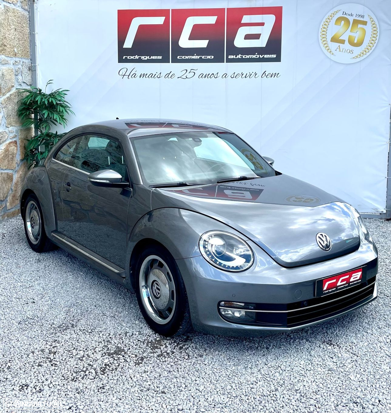 VW New Beetle 1.6 TDI DPF Fender Edition - 2