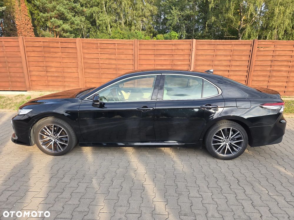 Toyota Camry 2.5 Hybrid Executive CVT - 3