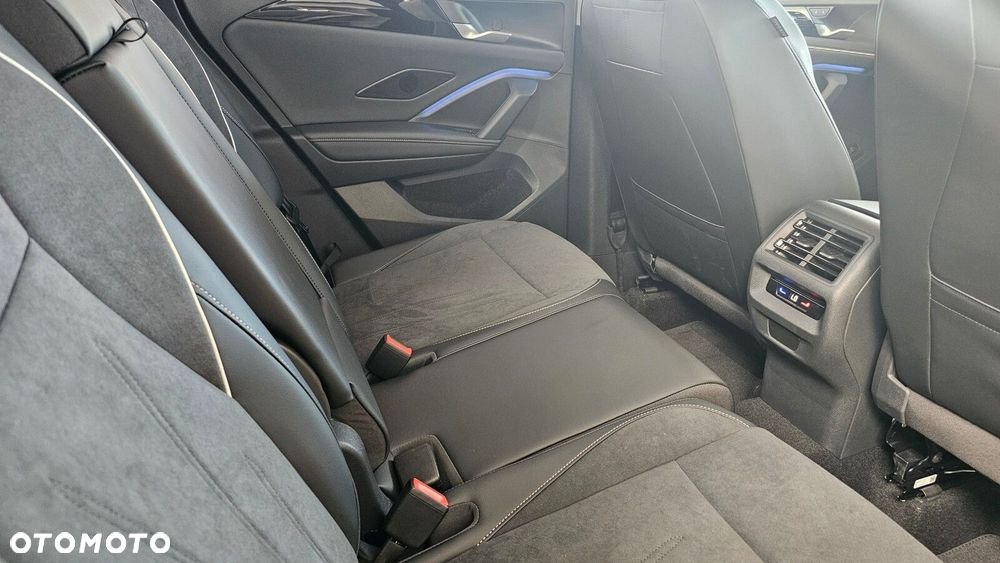 Volkswagen Tiguan - 32