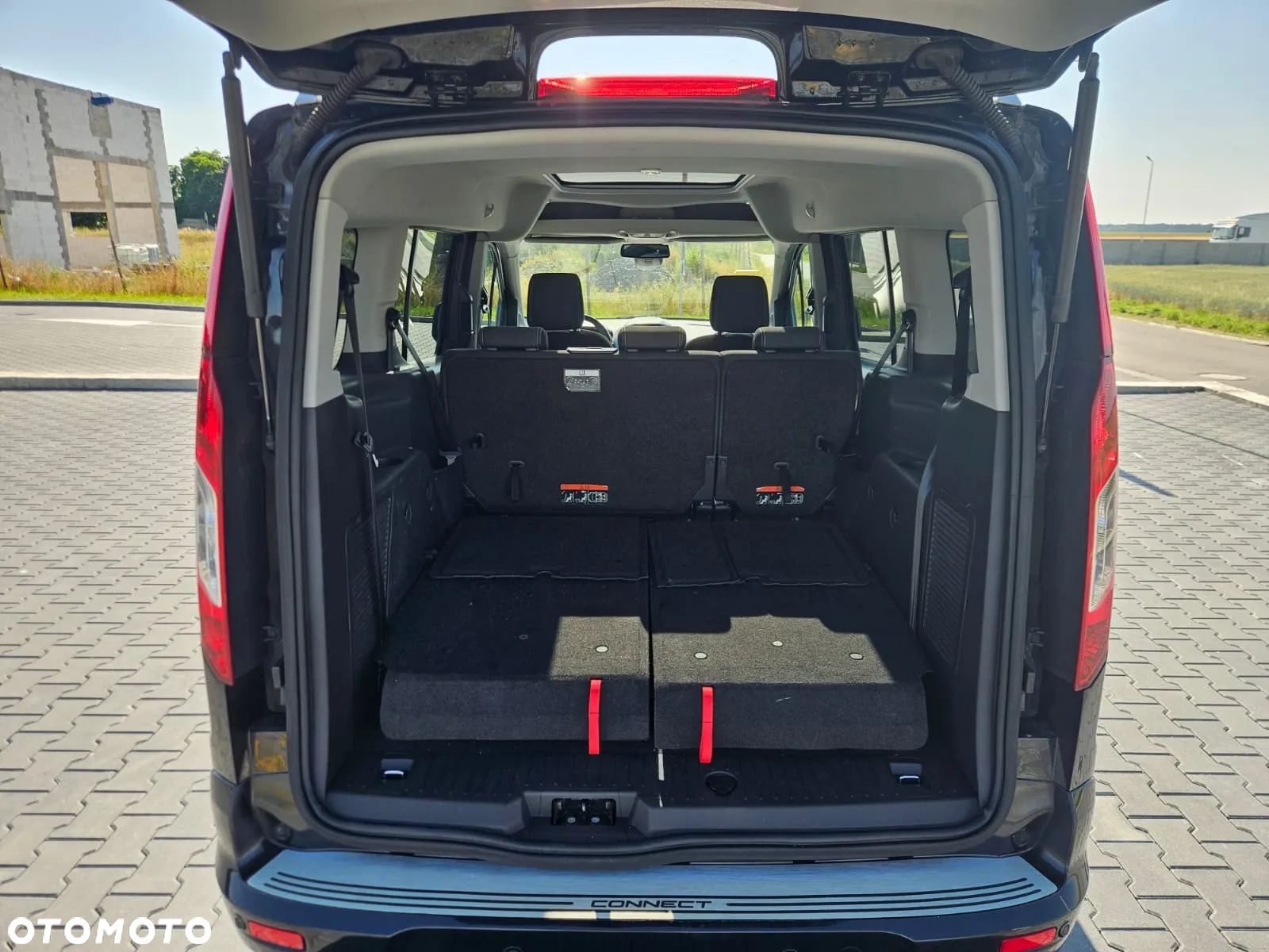 Ford Tourneo Connect Grand - 10