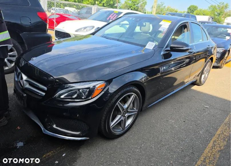 Mercedes-Benz Klasa C 300 7G-TRONIC AMG Line - 1