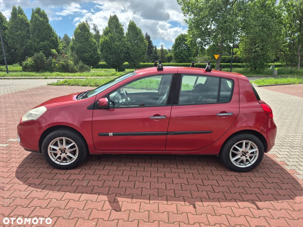 Renault Clio 1.2 16V Authentique - 8