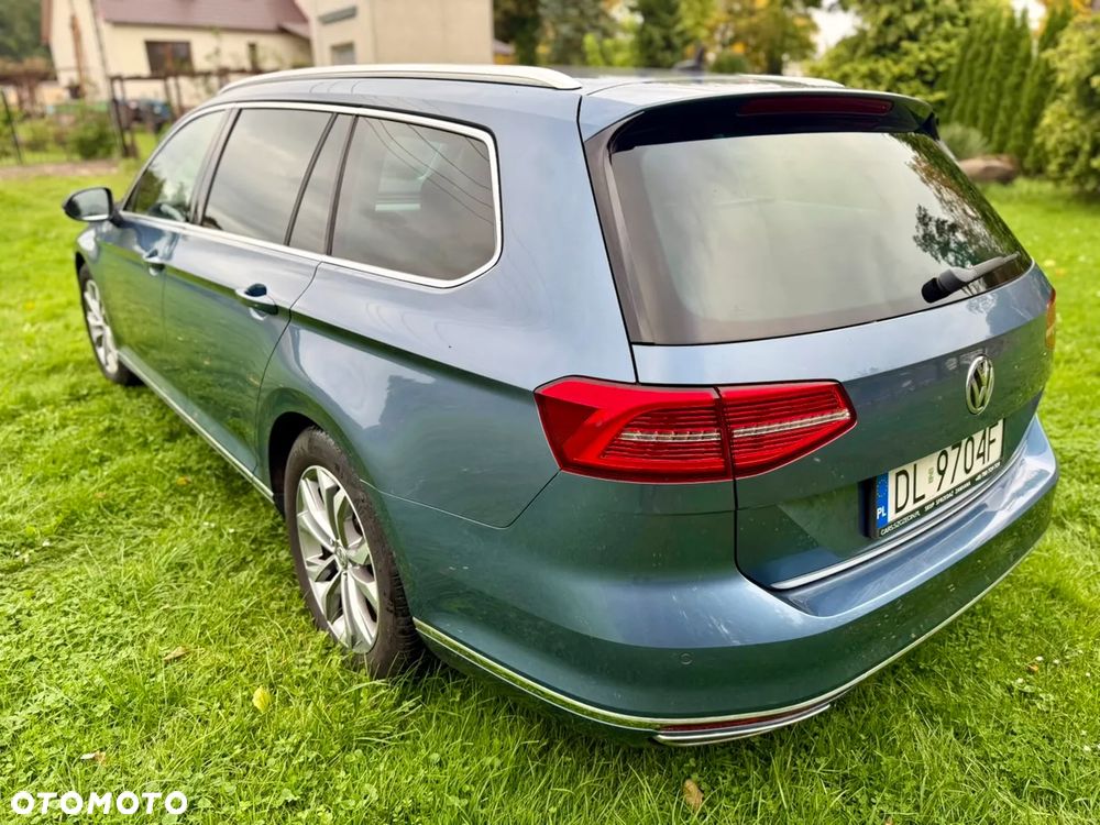 Volkswagen Passat 2.0 TDI SCR Highline - 24