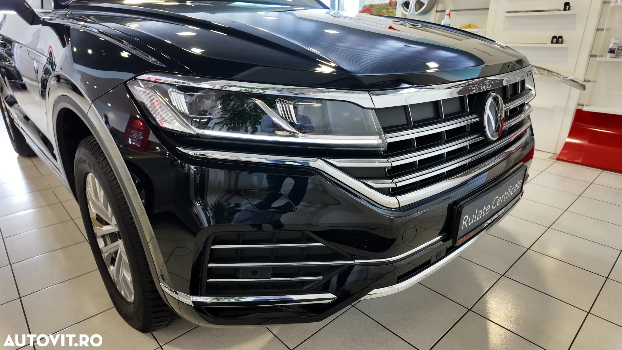 Volkswagen Touareg V6 TDI 4MOTION Elegance - 9