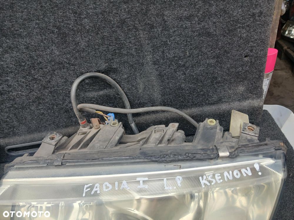 Skoda Fabia I Xenon lampa przednia lewa, prawa - 5