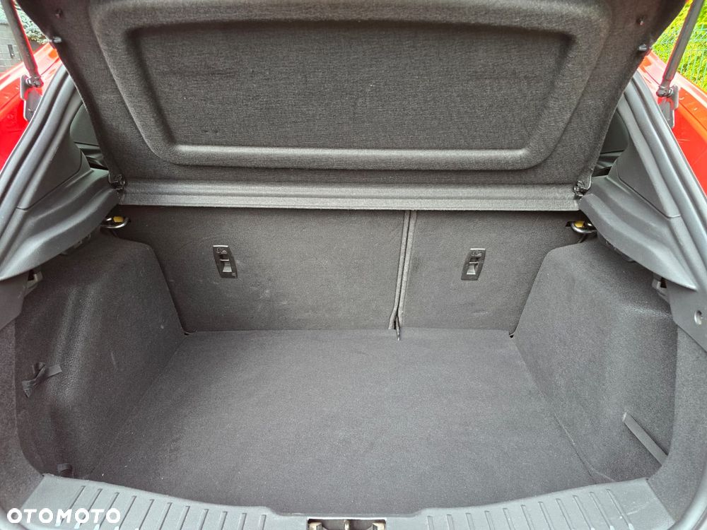 Ford Focus 1.0 EcoBoost STart-Stopp-System ST-LINE X - 37