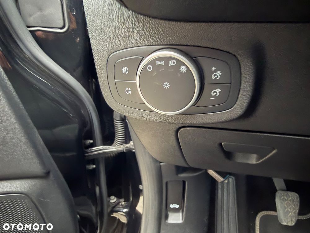 Ford Fiesta 1.0 EcoBoost Titanium ASS - 10