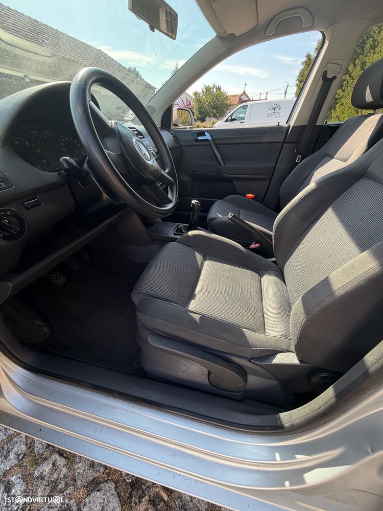 VW Polo - 4