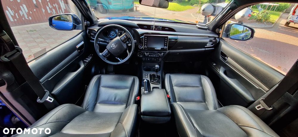 Toyota Hilux 2.8 D-4D Double Cab Invincible 4x4 - 2