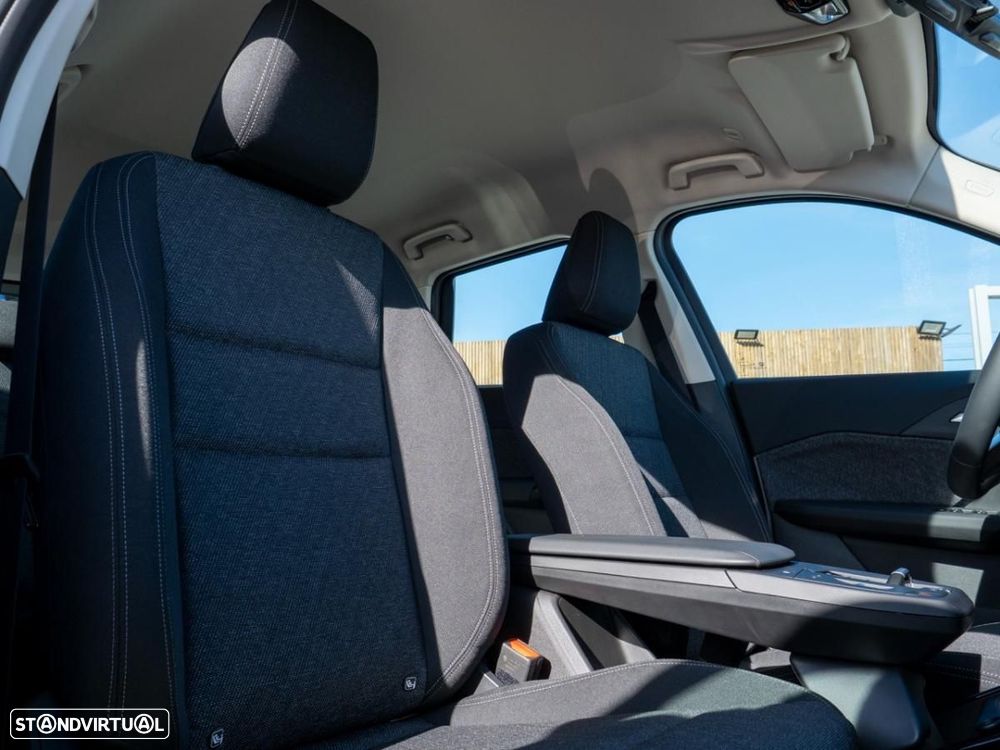 BMW iX1 eDrive20 - 22