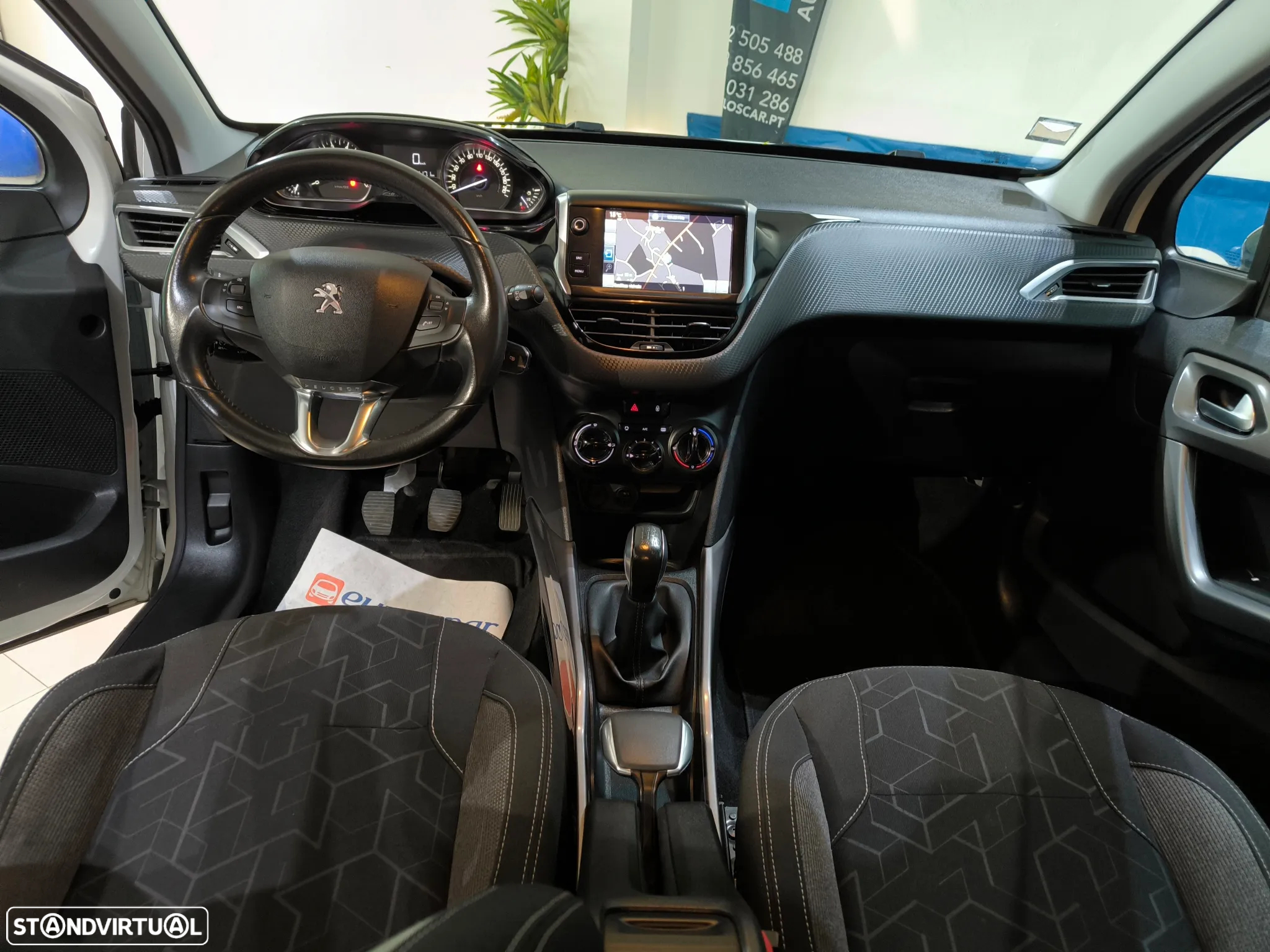 Peugeot 2008 1.2 PureTech Style - 23