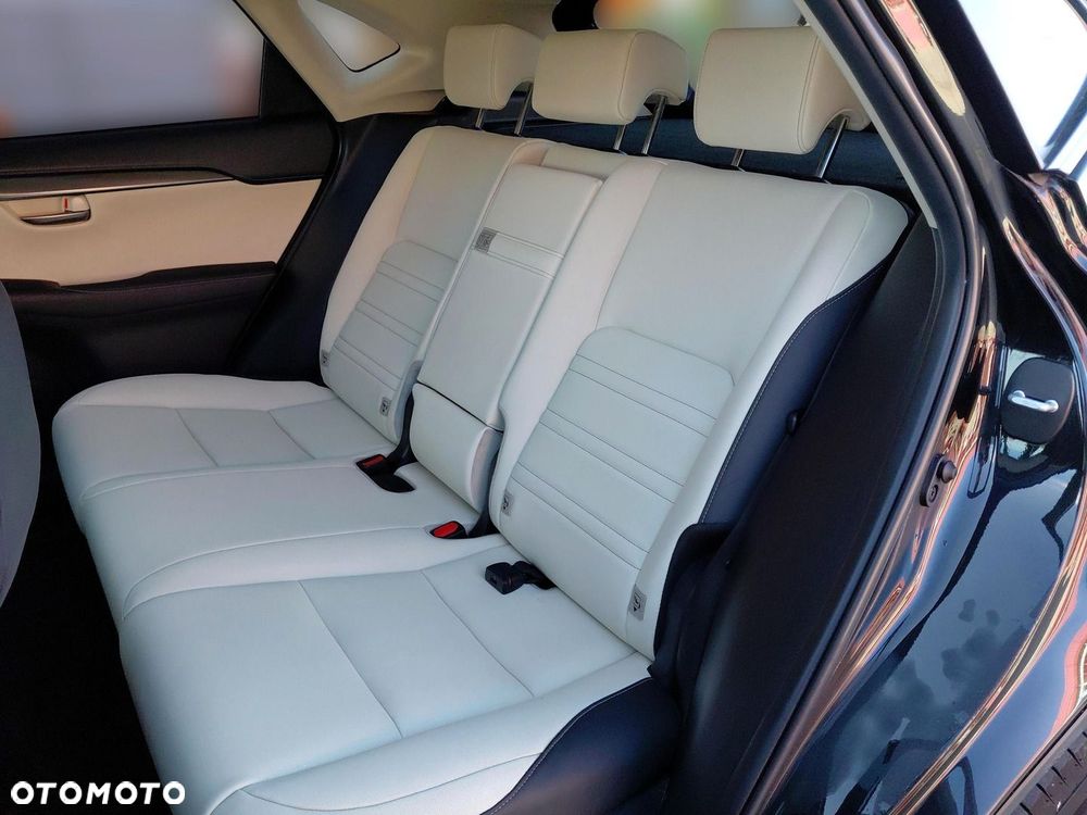 Lexus NX 300 F Impression AWD - 25