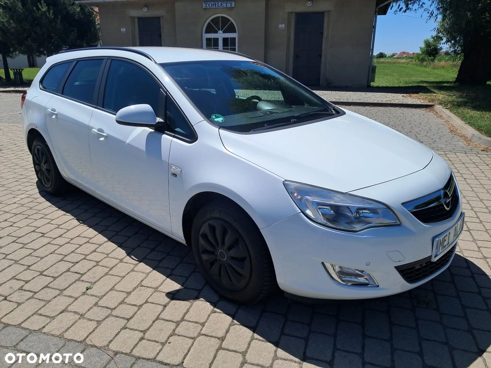 Opel Astra 1.4 Turbo - 11