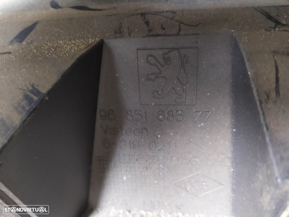 PORTA LUVAS ESQUERDO CONDUTOR PEUGEOT 3008 5008 9685168577 - 2