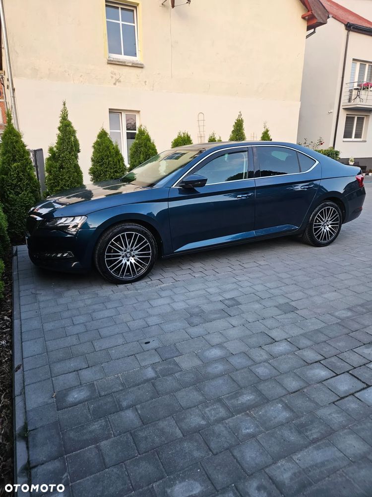 Skoda Superb 2.0 TDI SCR Ambition DSG - 2