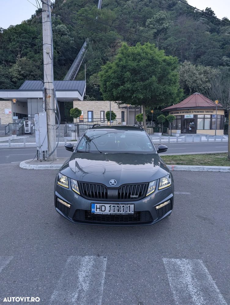 Skoda Octavia 2.0 TDI RS - 1