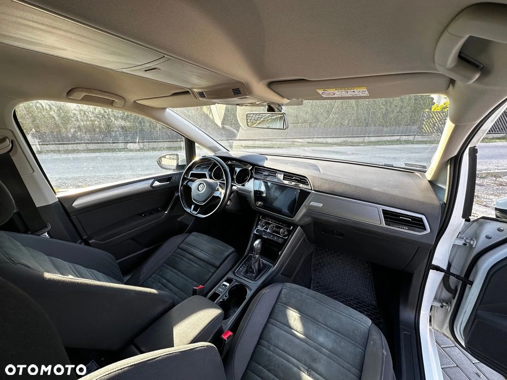 Volkswagen Touran 2.0 TDI BMT Comfortline DSG - 6