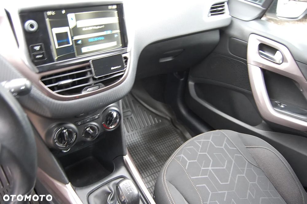 Peugeot 2008 - 7