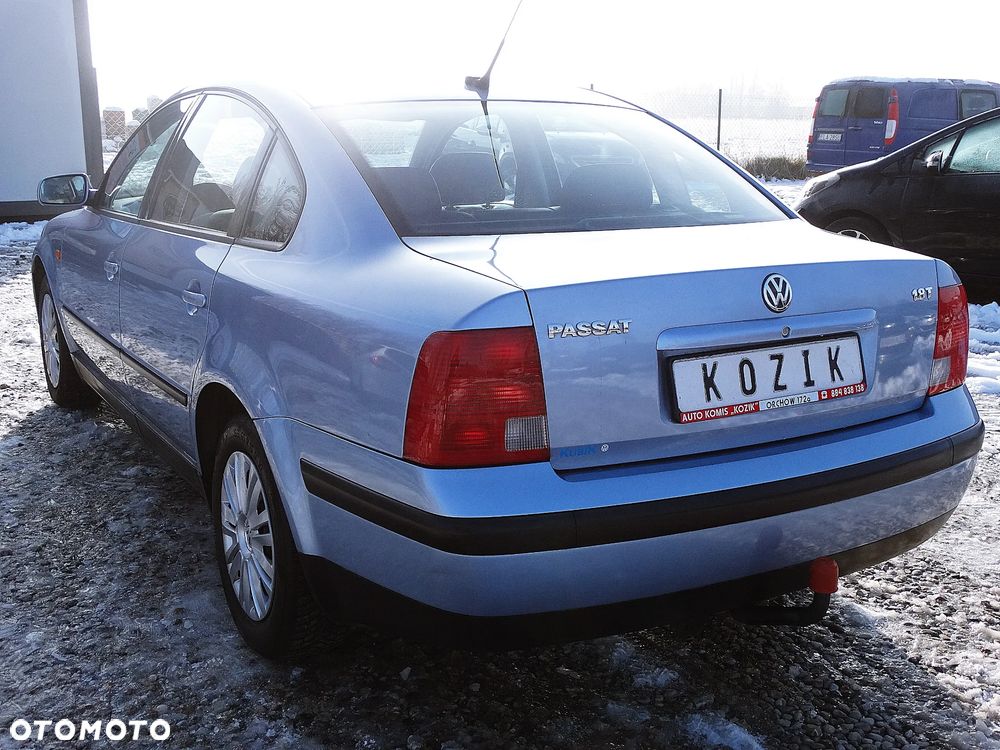 Volkswagen Passat 1.8T Comfortline - 14