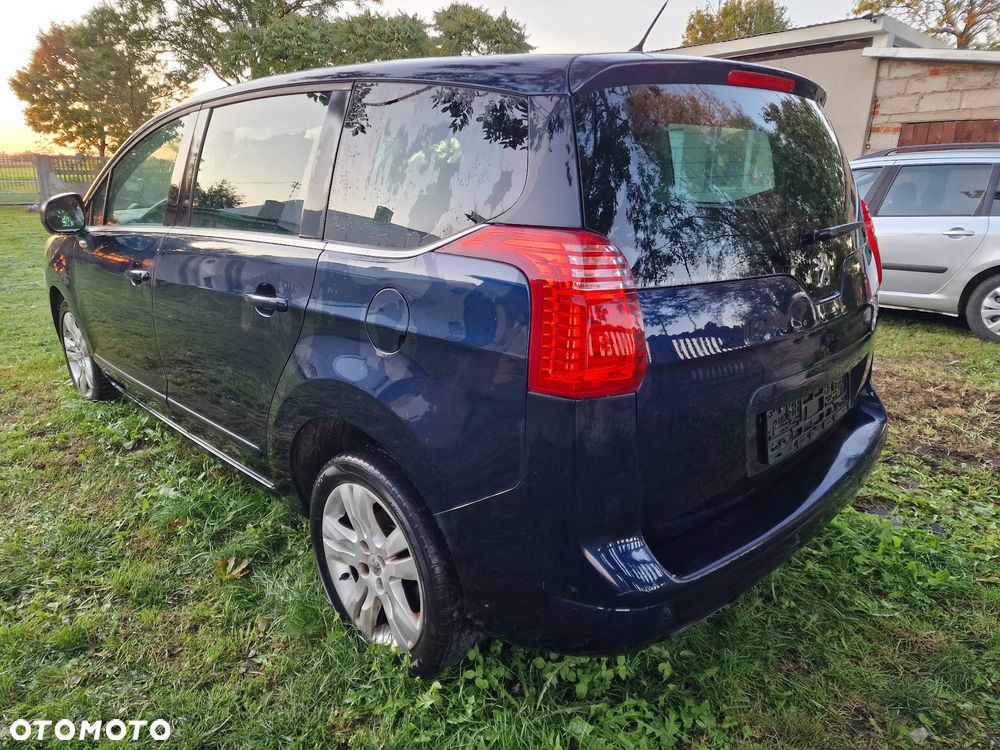 Peugeot 5008 - 5