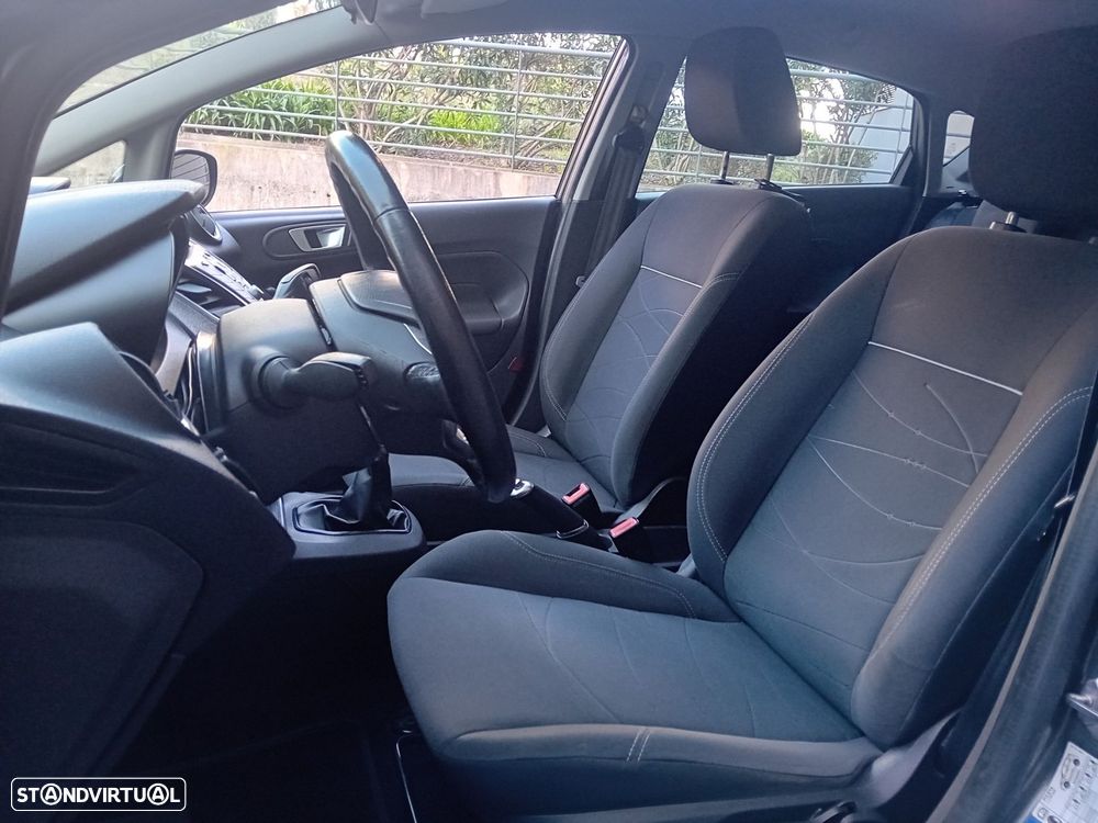 Ford Fiesta 1.25 Ambiente - 16