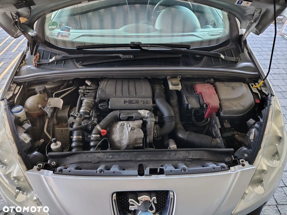 Peugeot 308 1.6 HDi Premium Plus - 19