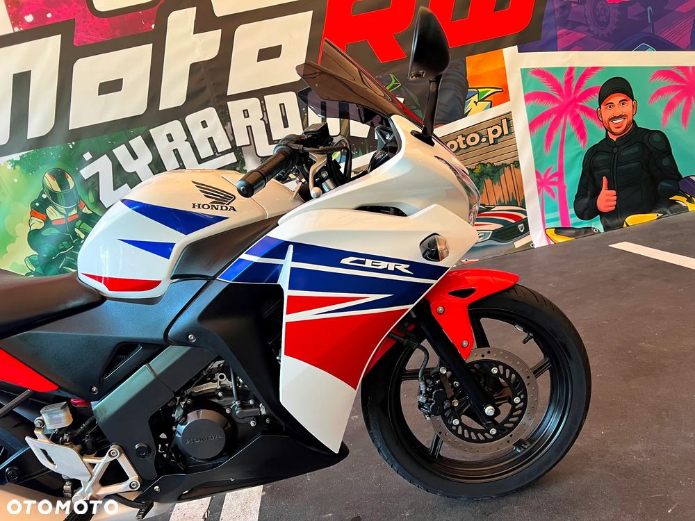 Honda CBR - 8