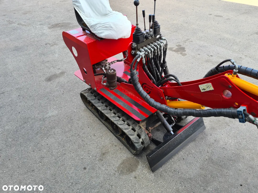 Bobcat Minikoparka Springer HONDA - 2