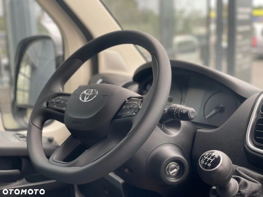 Toyota PROACE MAX - 13