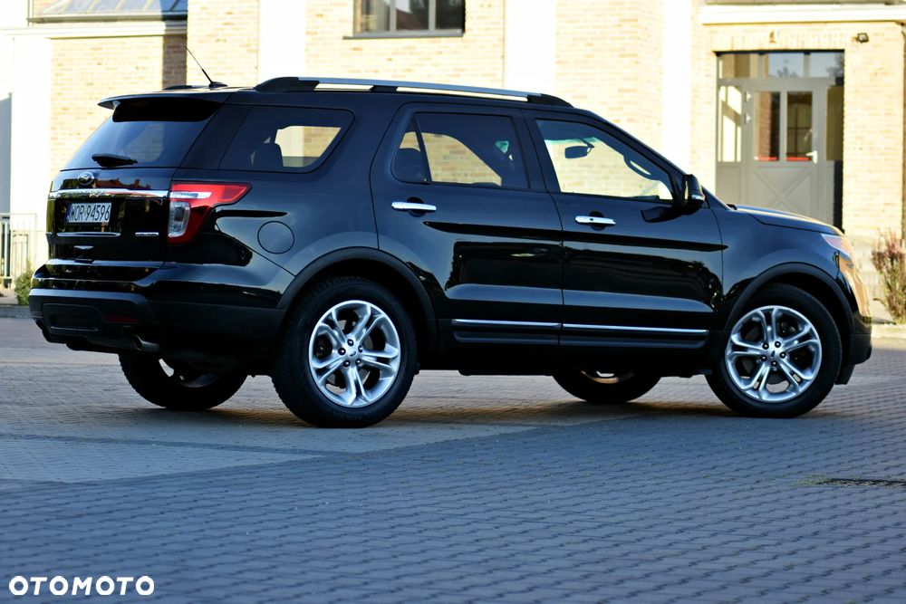 Ford Explorer - 27