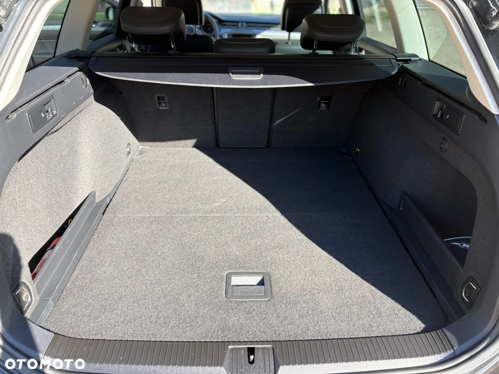 Volkswagen Passat Alltrack 2.0 TDI SCR 4Mot DSG - 2